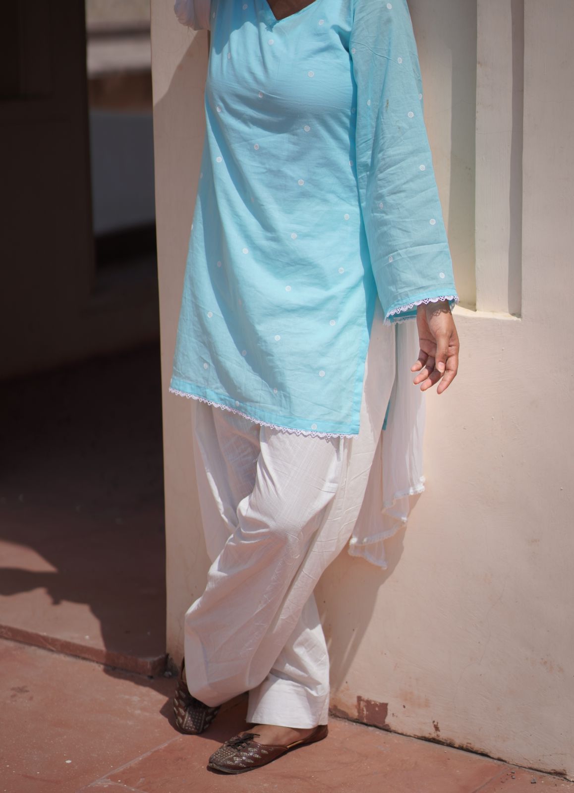 Zoya – 3 Piece Set (Kurti, Farsi Salwar & Sheffron Dupatta)