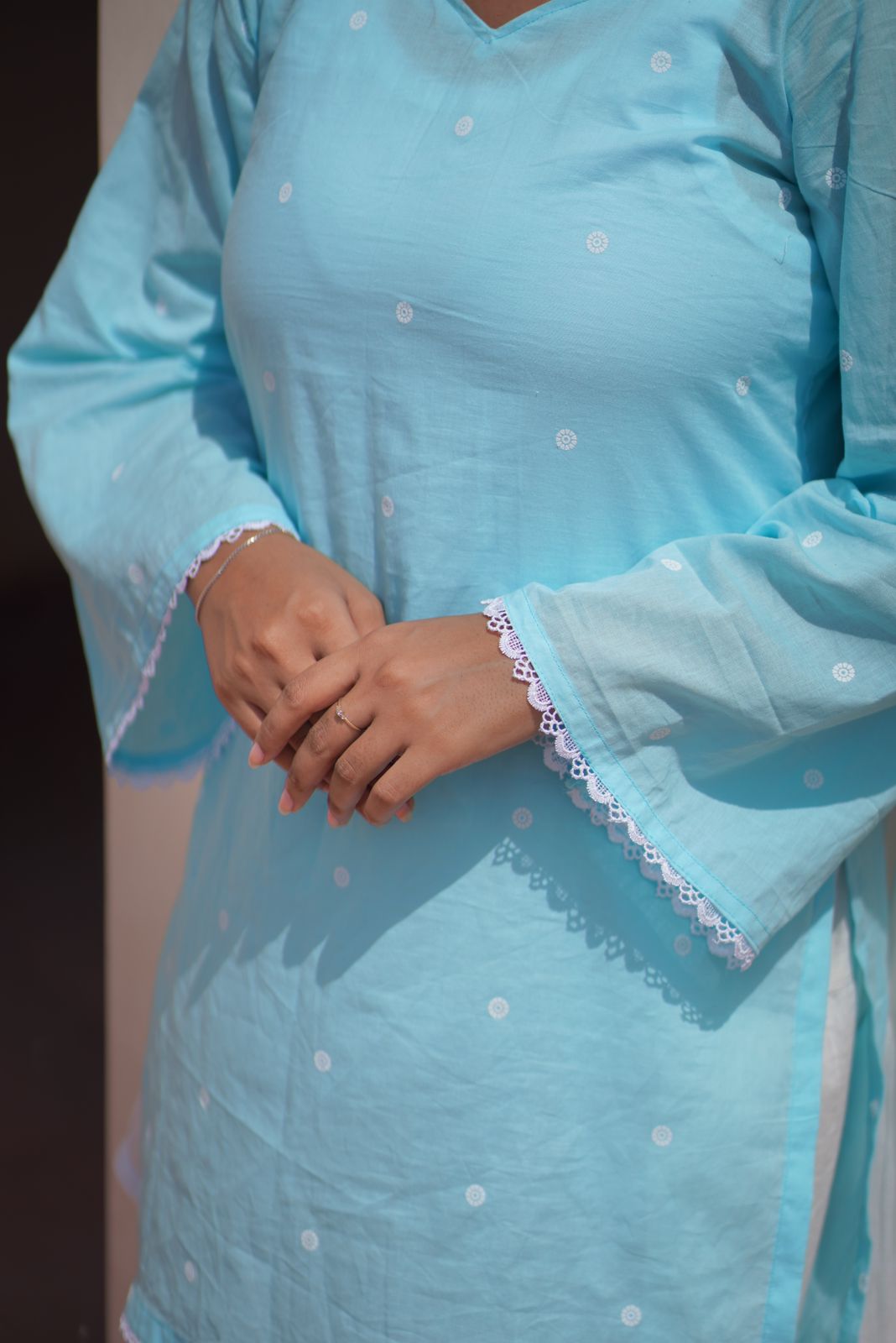 Zoya – 3 Piece Set (Kurti, Farsi Salwar & Sheffron Dupatta)